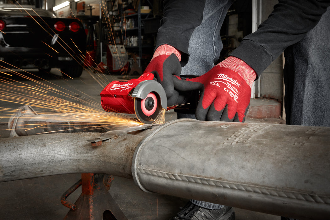 Herramienta de corte compacta MILWAUKEE M12 FUEL™ de 3" (solo herramienta)