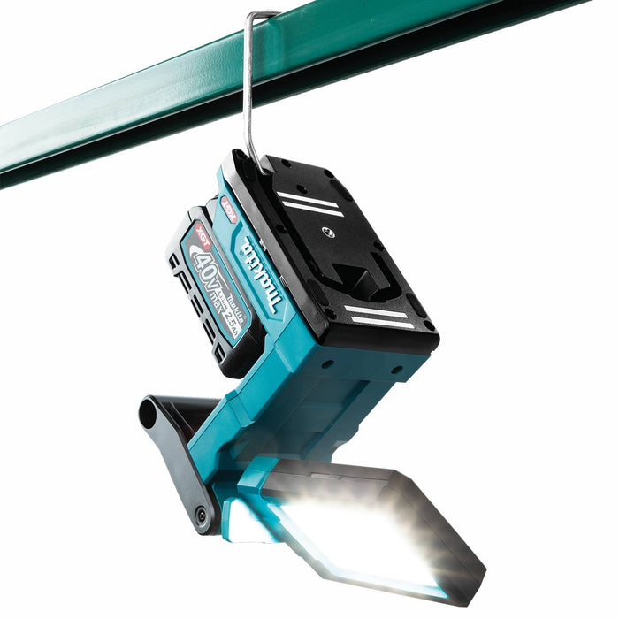 Makita ML013G 40V max XGT® Lithium-Ion L.E.D. Magnetic Work Light, Light Only
