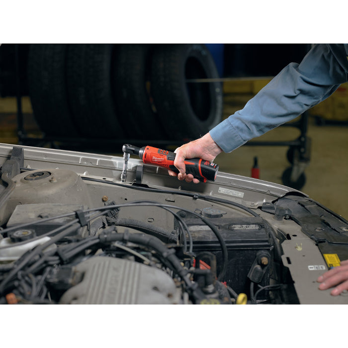 Trinquete MILWAUKEE M12™ de 1/4" (solo herramienta)