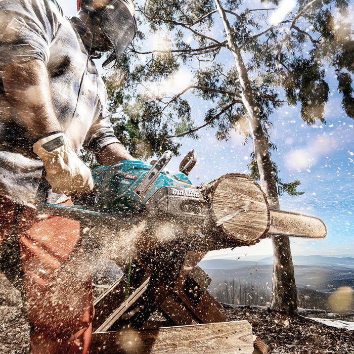 Makita GCU08E 40V max XGT® Brushless Cordless 20" Chain Saw Kit, with High Power Battery (8.0Ah)