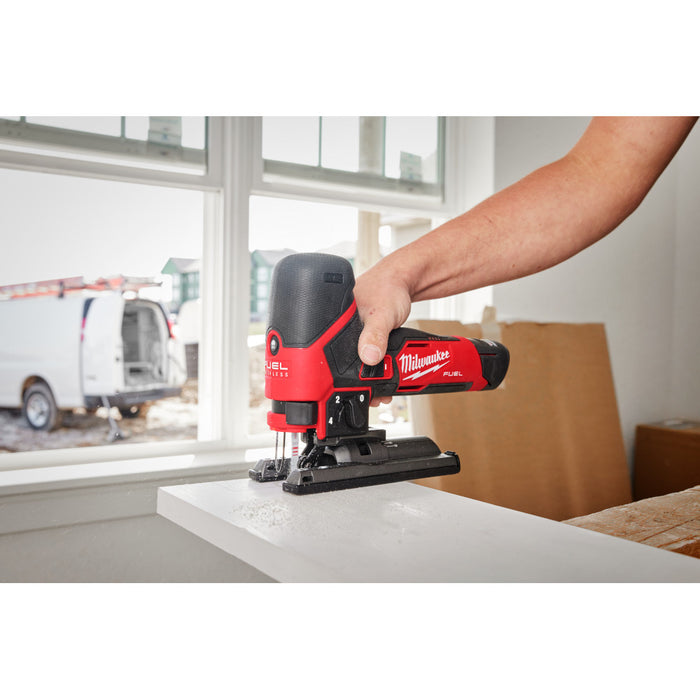 Sierra caladora MILWAUKEE M12 FUEL™ (solo herramienta)