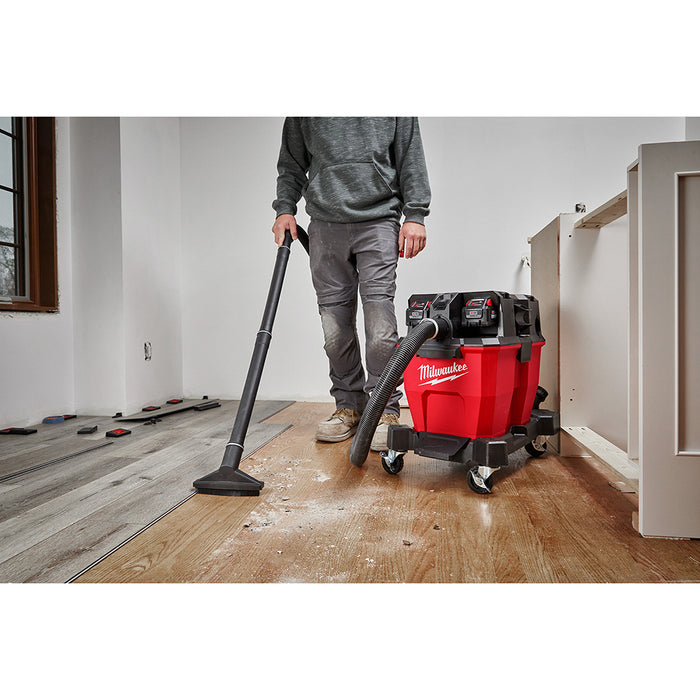 Herramienta de cepillo para pisos MILWAUKEE de 1-7/8"