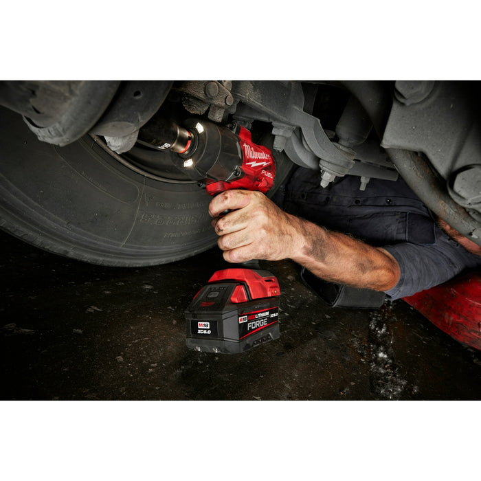 MILWAUKEE M18 FUEL™ Llave de impacto de alto torque de 1/2" con anillo de fricción (solo herramienta)