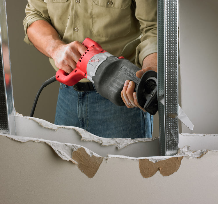 MILWAUKEE 15.0 Amp Super SAWZALL® Reciprocating Saw