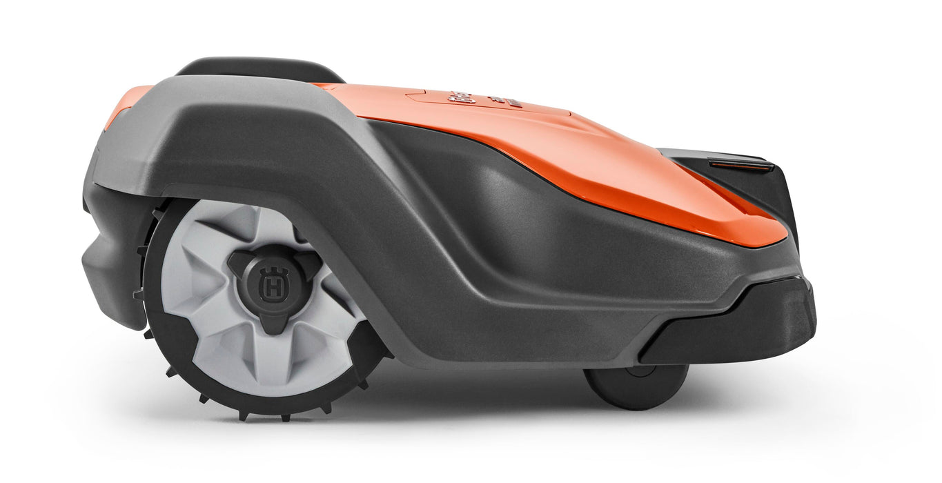 Cortacésped robótico comercial HUSQVARNA AUTOMOWER® 520