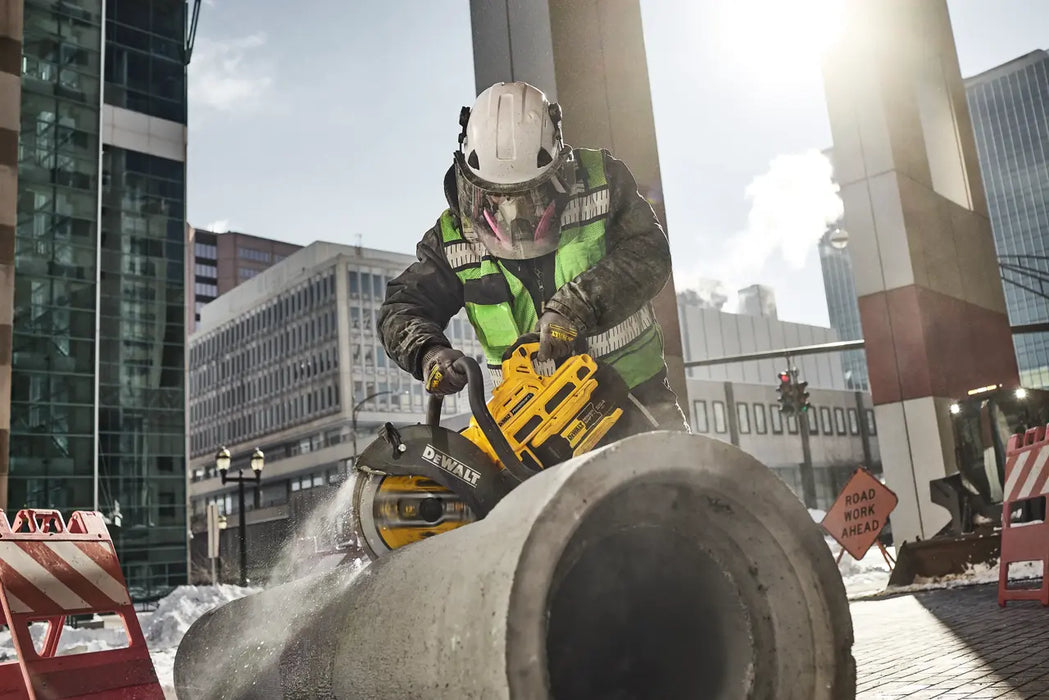 DEWALT POWERSHIFT™ 12 in. Cut-Off Saw Kit