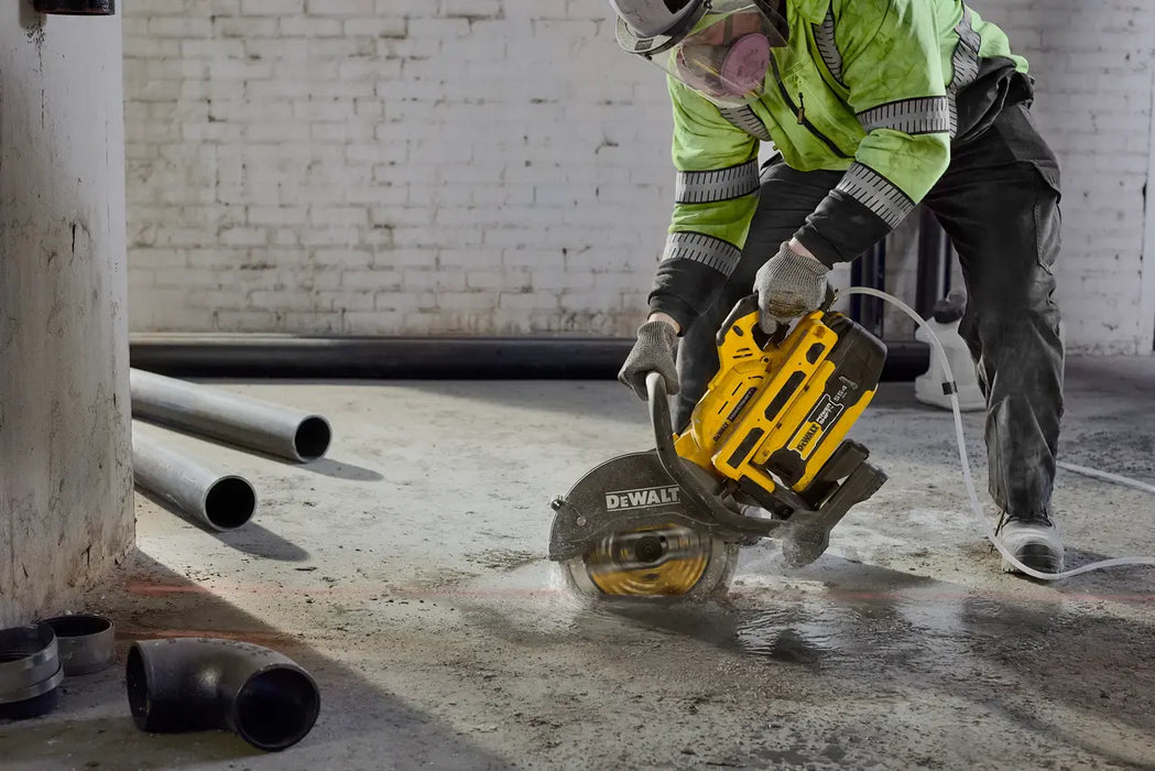 DEWALT POWERSHIFT™ 12 in. Cut-Off Saw Kit