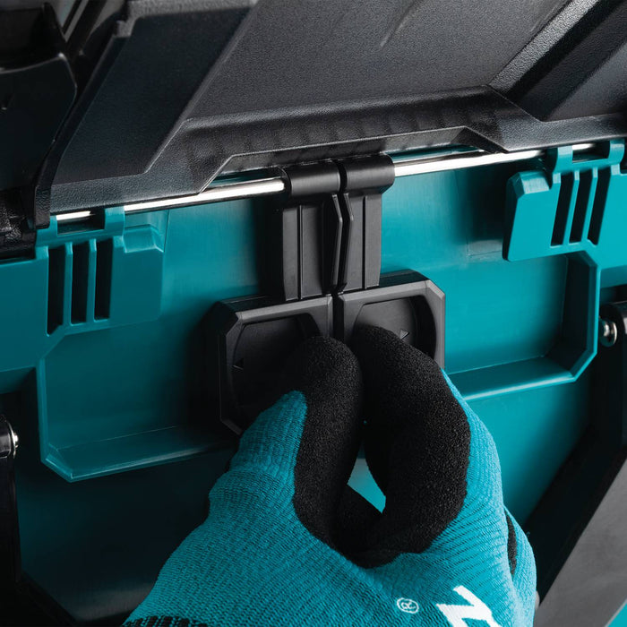 Makita BCC02 40V max XGT 12-Port Charging Case