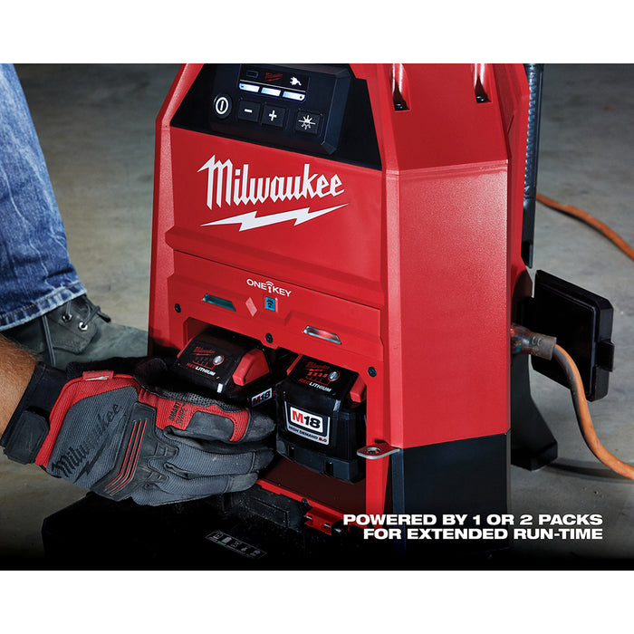 Luz/cargador de sitio MILWAUKEE M18™ RADIUS™ con ONE-KEY™ (solo luz)