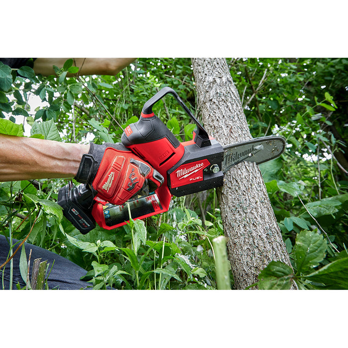 Sierra de podar MILWAUKEE M12 FUEL™ HATCHET™ de 6" (solo herramienta)
