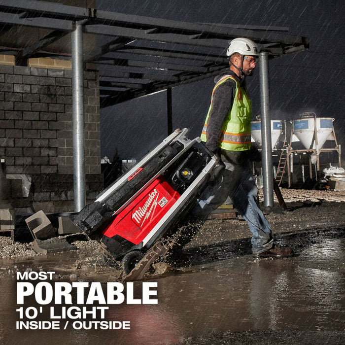 MILWAUKEE MX FUEL™ ROCKET™ Tower Light/Charger