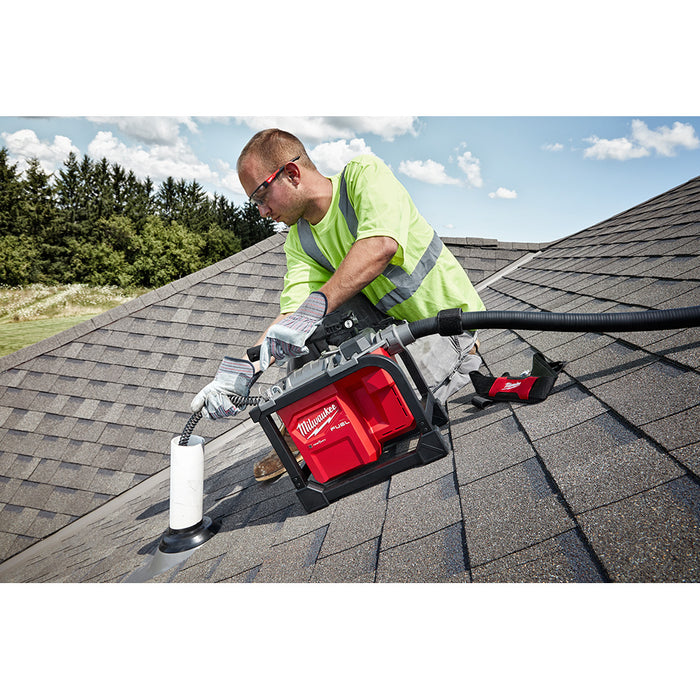 Máquina seccional MILWAUKEE M18 FUEL™ con kit de cable de 5/8"