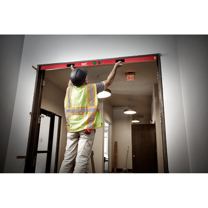 MILWAUKEE Nivel digital REDSTICK™ de 72" con tecnología de medición PIN-POINT™