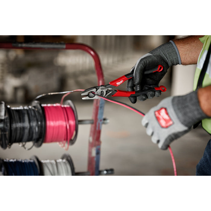 Alicates de liniero MILWAUKEE de agarre cómodo de 9" con engarzadora y cortador de pernos