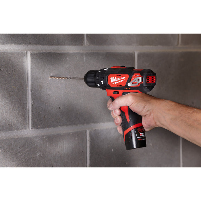 Kit de taladro percutor/destornillador MILWAUKEE M12™ de 3/8”