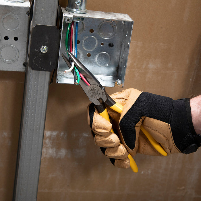 KLEIN TOOLS Alicates de corte lateral de punta larga de 8"