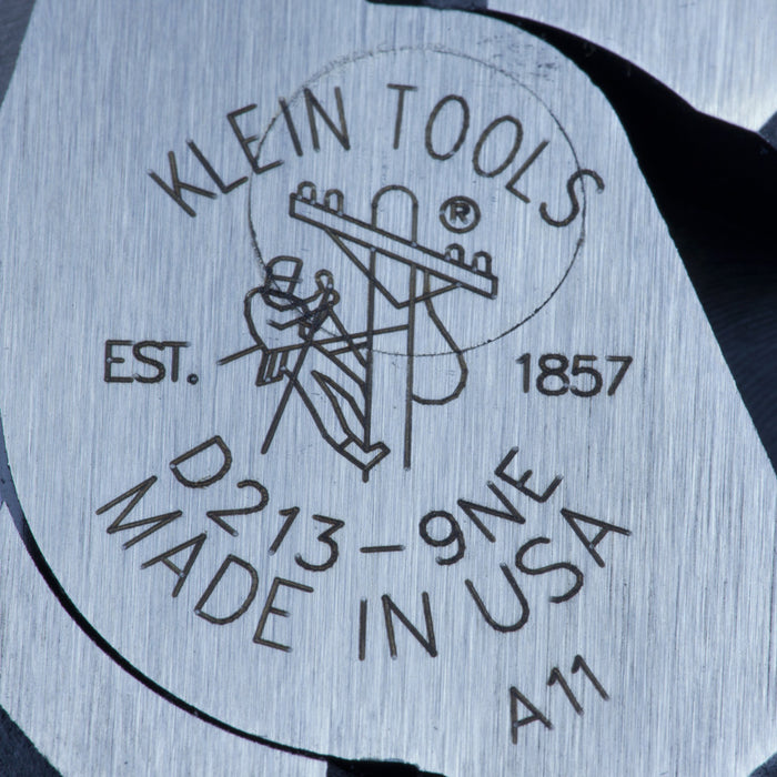KLEIN TOOLS 9" New England Nose Lineman's Pliers