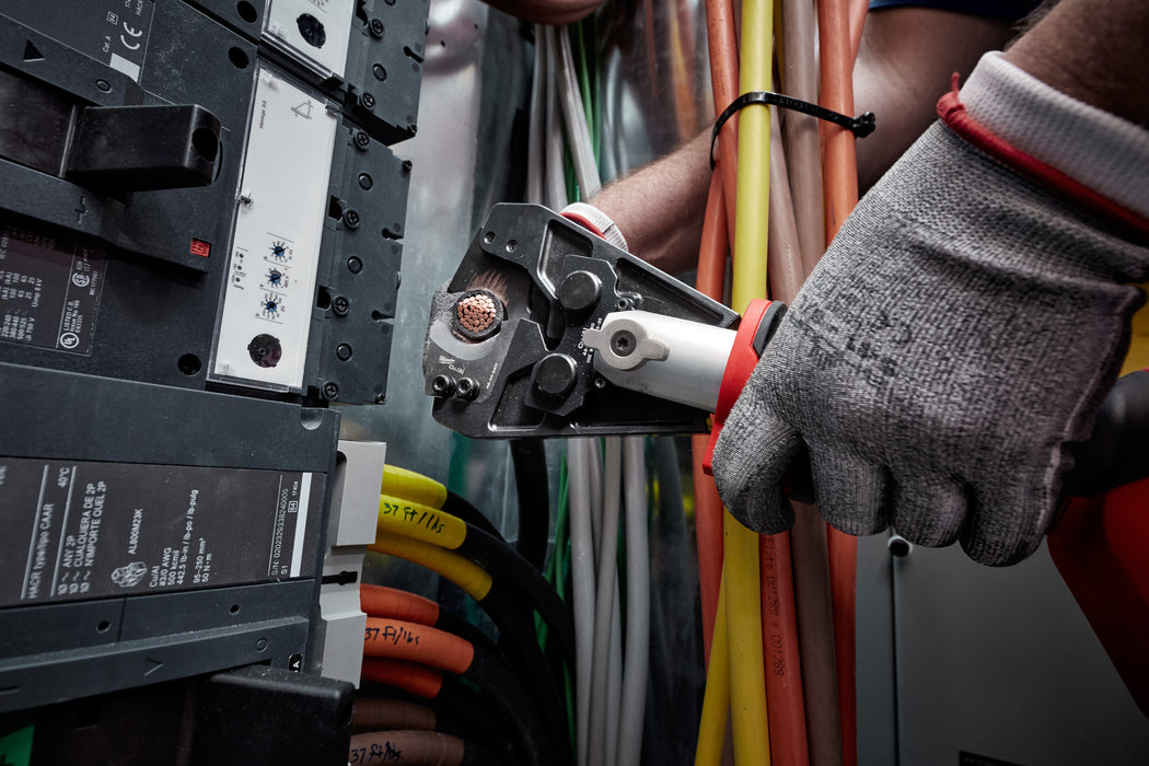 MILWAUKEE 750 MCM Cu / 1000 MCM Al Cable Cutting Jaw