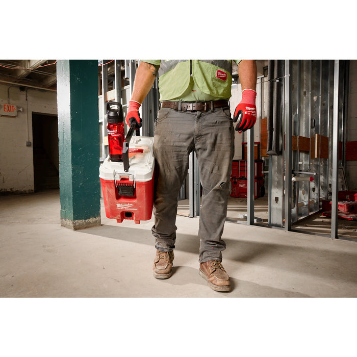 MILWAUKEE PACKOUT™ 25oz Bottle w/ Chug Lid