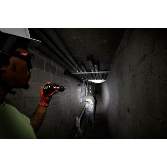 MILWAUKEE REDLITHIUM™ USB Slide Focus Flashlight