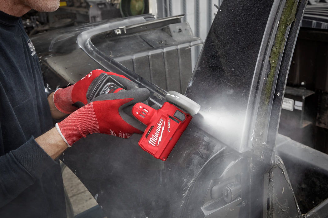Herramienta de corte compacta MILWAUKEE M12 FUEL™ de 3" (solo herramienta)