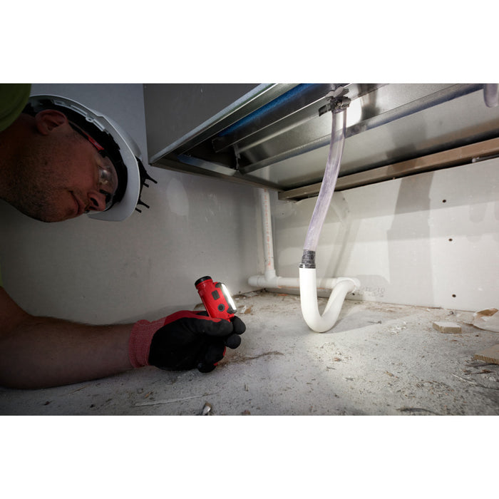 Linterna frontal con casco USB MILWAUKEE REDLITHIUM™