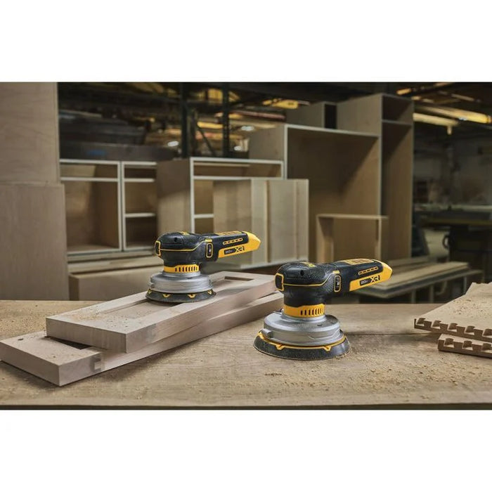 DEWALT 20V MAX* XR 5 Inch Random Orbital Sander (Bare Tool)