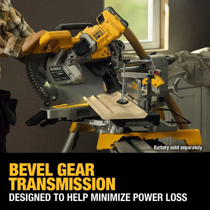 Sierra ingletadora compuesta deslizante de doble bisel DEWALT de 12"