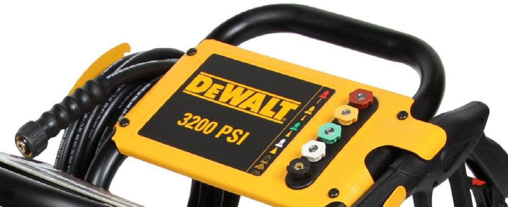 DEWALT 3200 PSI 2.8 GPM Gas Powered Cold Water Pressure Washer with 5 Spray Nozzles