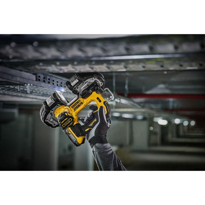 Kit de sierra de cinta compacta DEWALT 20V MAX* ATOMIC™ de 1-3/4"