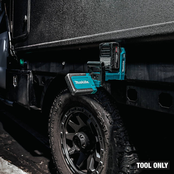 Makita ML013G 40V max XGT® Lithium-Ion L.E.D. Magnetic Work Light, Light Only