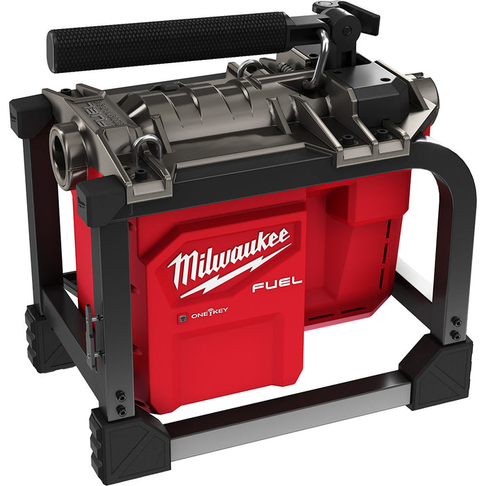Máquina seccional MILWAUKEE M18 FUEL™ con kit de cable de 5/8"