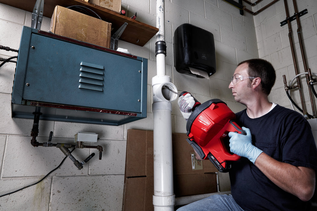 Kit de serpiente de drenaje MILWAUKEE M18 FUEL™ con CABLE DRIVE™ y cable de 5/16”