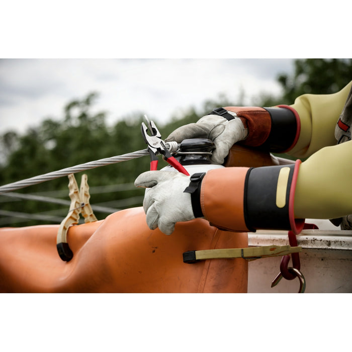 Alicates de liniero sumergidos MILWAUKEE de 9" con limpiador de roscas