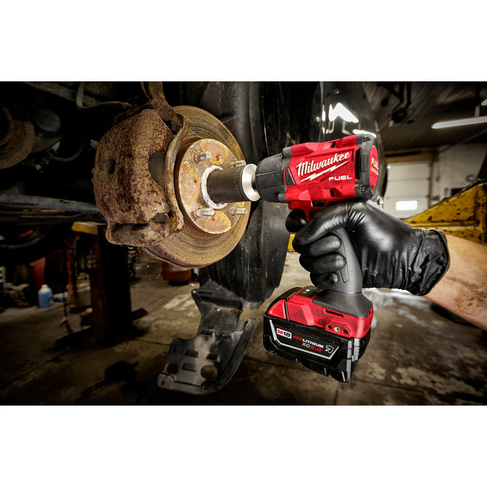 MILWAUKEE M18 FUEL™ Llave de impacto de par medio de 3/8" con anillo de fricción (solo herramienta)