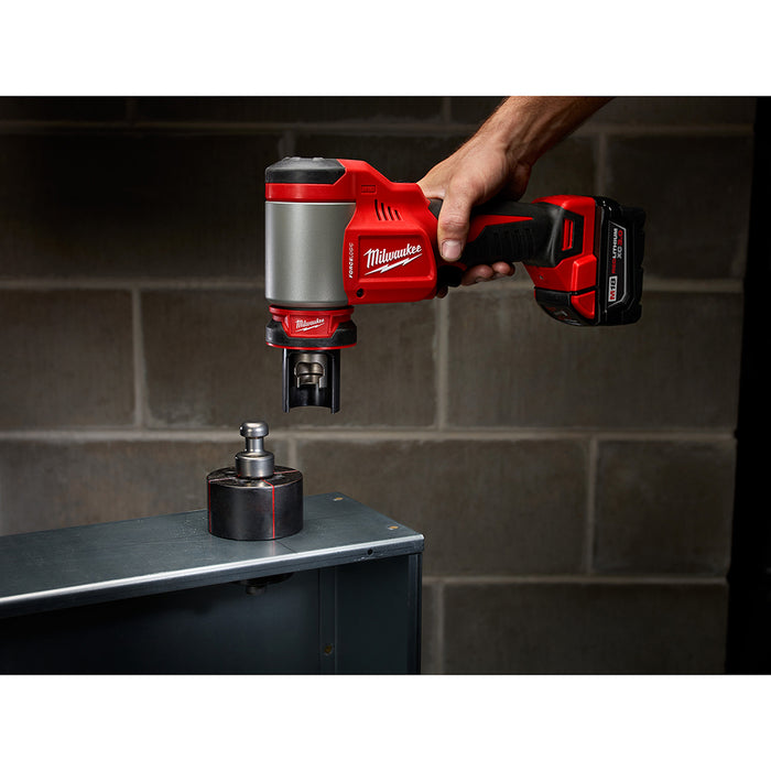 MILWAUKEE M18 FORCE LOGIC 10T Knockout Tool 1/2" - 2" Kit