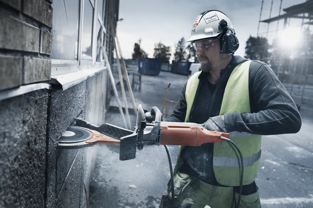 Husqvarna Construction K 4000 Cut-n-Break Saw
