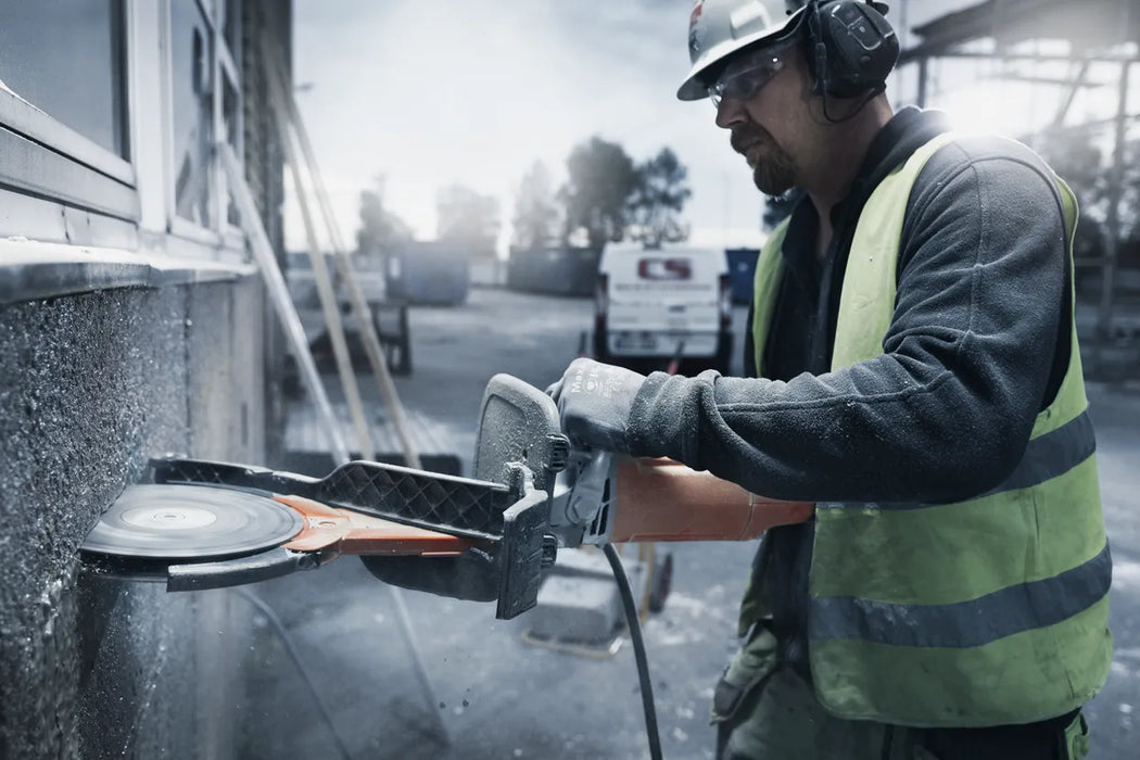 Husqvarna Construction K 4000 Cut-n-Break Saw