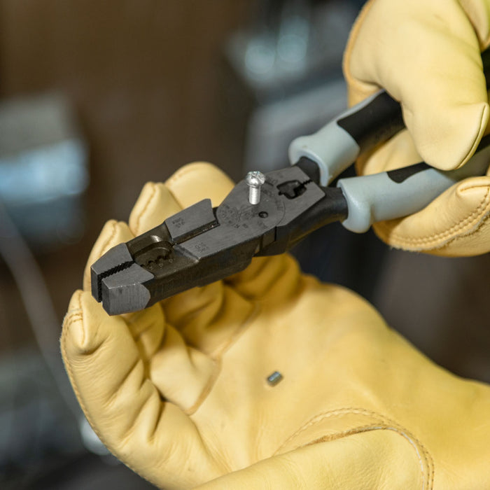 KLEIN TOOLS Alicates híbridos con extractor de cinta pasacables y pelacables con engarzadora