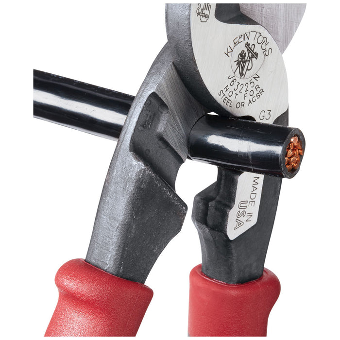 KLEIN TOOLS JOURNEYMAN™ High Leverage Cable Cutter w/ Stripping