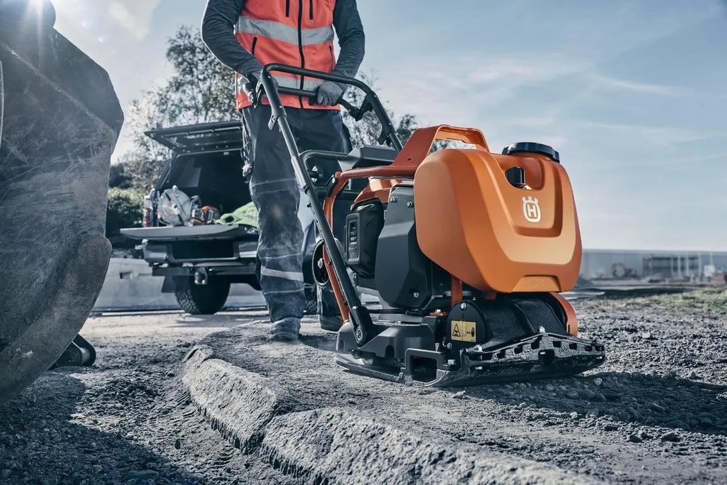 Husqvarna Construction LF 75 PACE Cordless Forward Plate Compactor
