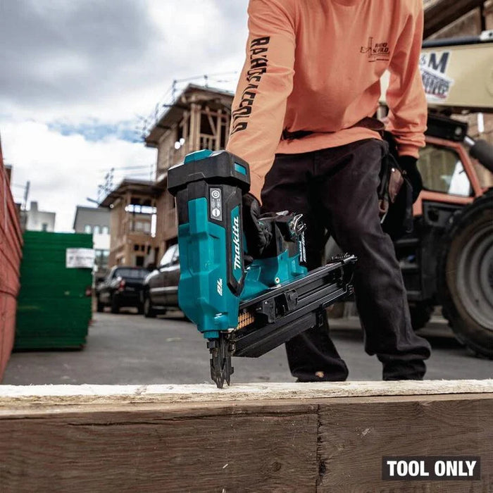 Makita 18V LXT Cordless 21 Degree Full Round Head 3-1/2 Inch Framing Nailer (Bare Tool)