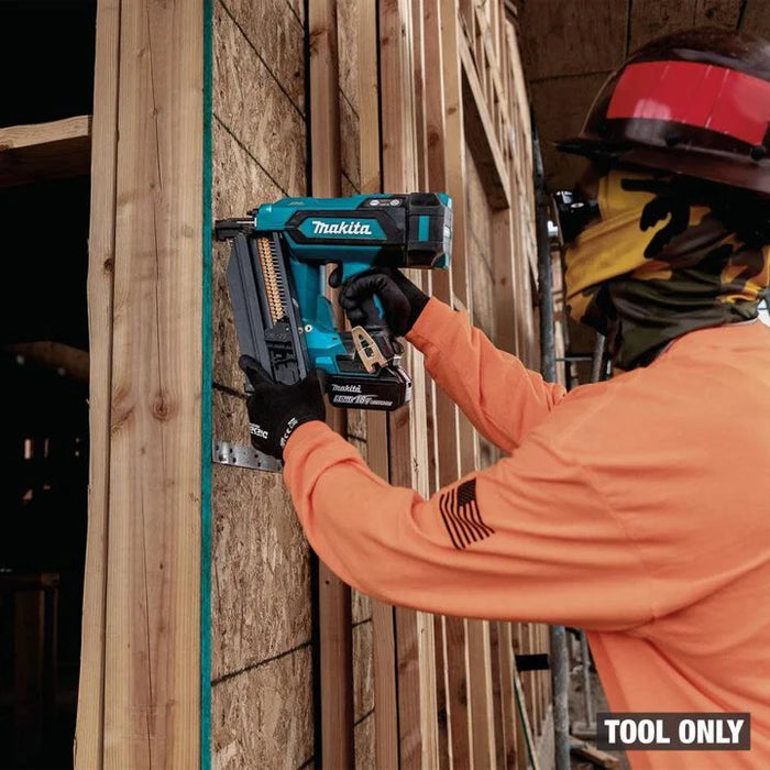 Makita 18V LXT Cordless 21 Degree Full Round Head 3-1/2 Inch Framing Nailer (Bare Tool)