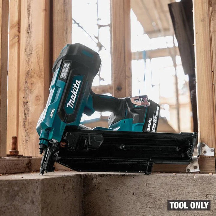 Makita 18V LXT Cordless 21 Degree Full Round Head 3-1/2 Inch Framing Nailer (Bare Tool)