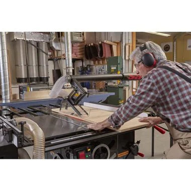 SAWSTOP Sierra de gabinete industrial ICS™ 5HP 3ph 480V 60Hz 52" Sistema de cerca industrial con deslizamiento en T