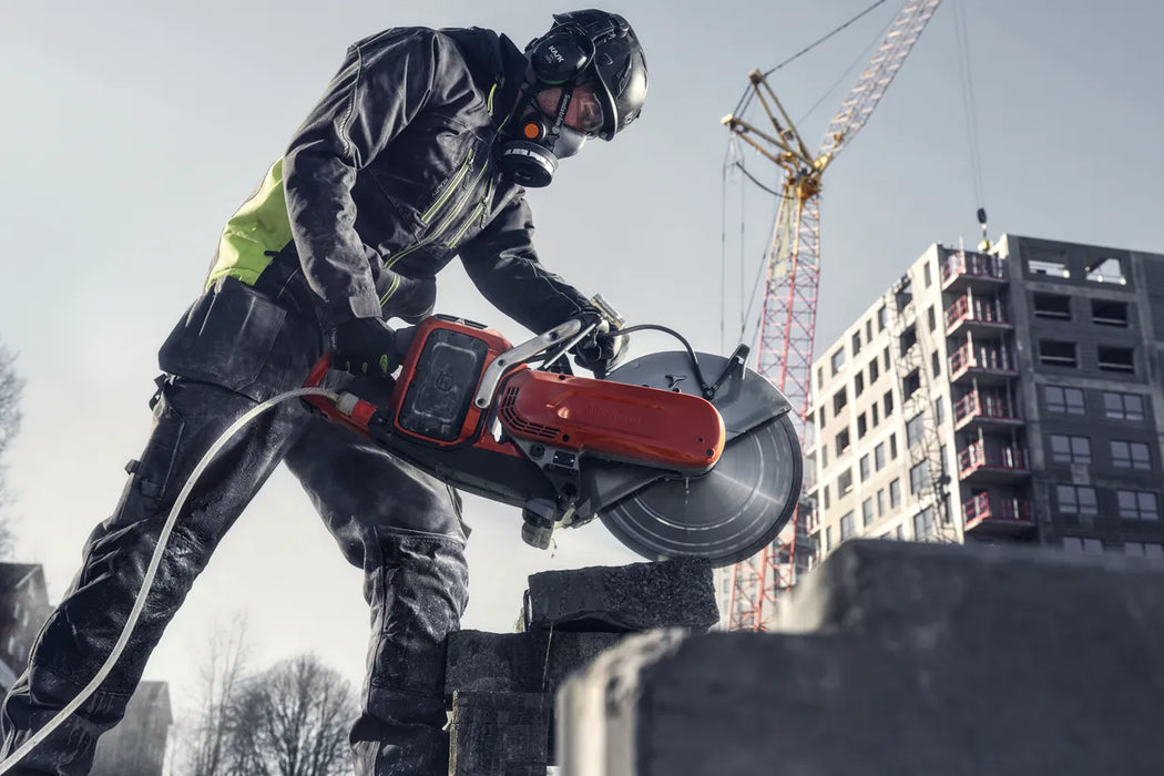 Husqvarna Construction K 1 PACE 12.36 Inch Battery-Powered Rescue Power Cutter