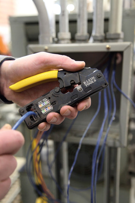 KLEIN TOOLS Compact Ratcheting Data Cable Crimper / Stripper / Cutter