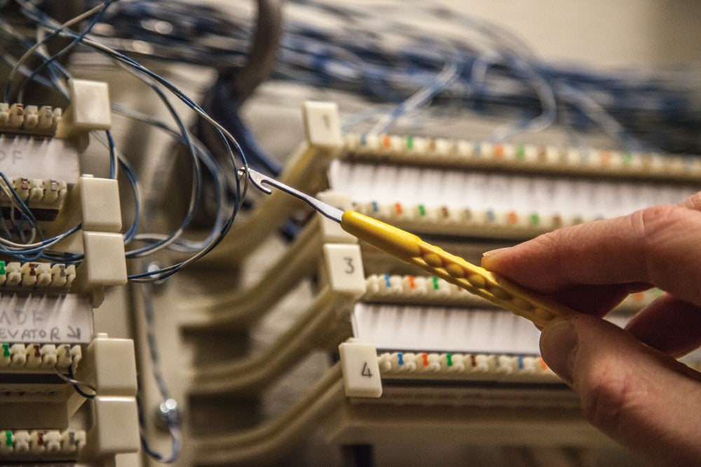 KLEIN TOOLS 4 PC. Cushion-Grip Impact Punchdown Tool Kit